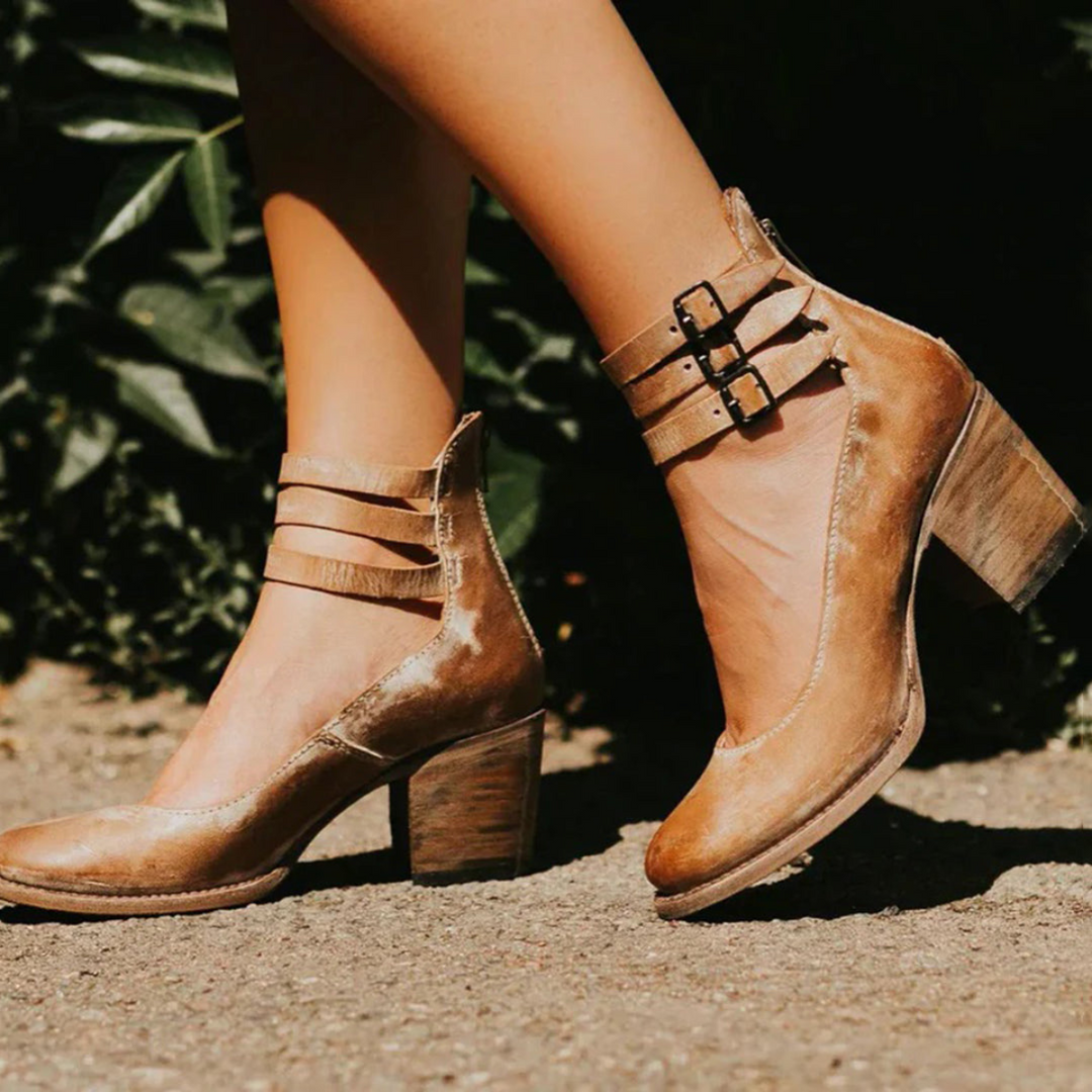 Sienna | Boots Timeless, Chic, Comfort