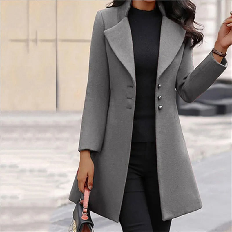 Erica | Elegant Fitted Coat